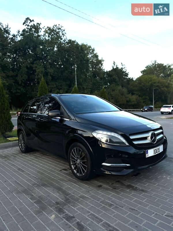 Хетчбек Mercedes-Benz B-Class 2016 в Тернополі