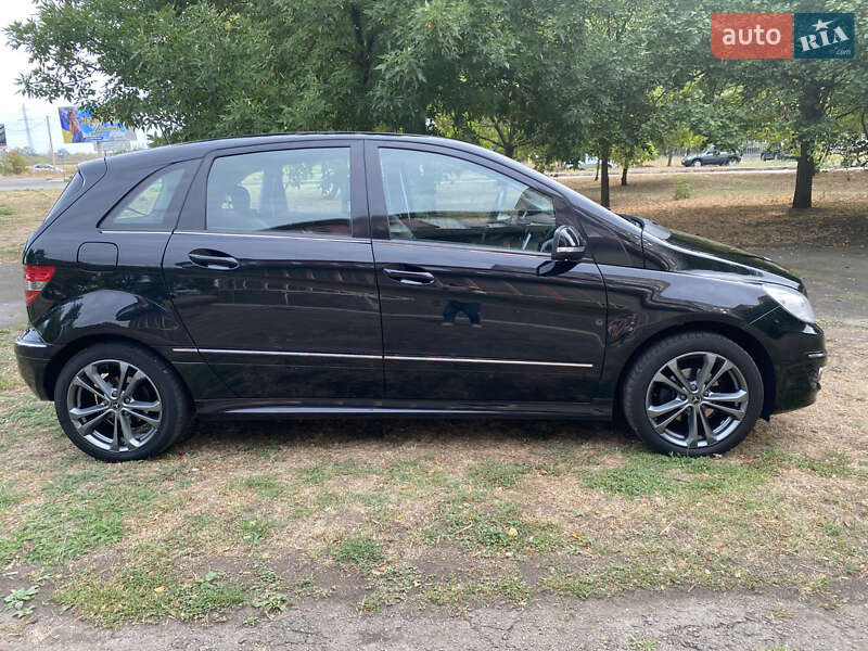 Хэтчбек Mercedes-Benz B-Class 2009 в Первомайске фото 6 Хэтчбек Mercedes-Benz B-Class 2009 в Первомайске