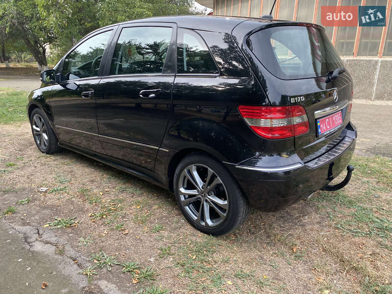 Хэтчбек Mercedes-Benz B-Class 2009 в Первомайске фото 7 Хэтчбек Mercedes-Benz B-Class 2009 в Первомайске