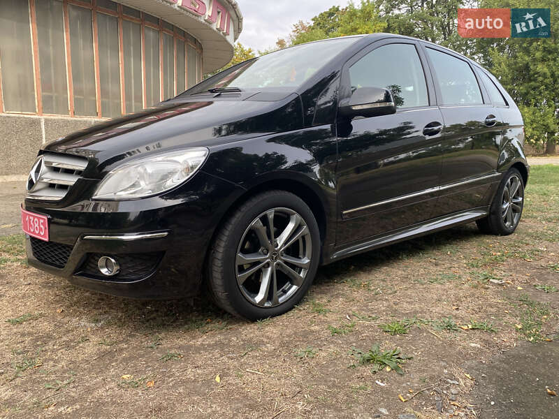 Хэтчбек Mercedes-Benz B-Class 2009 в Первомайске фото 10 Хэтчбек Mercedes-Benz B-Class 2009 в Первомайске