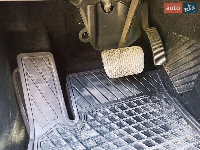 Хетчбек Mercedes-Benz B-Class 2015 в Тернополі