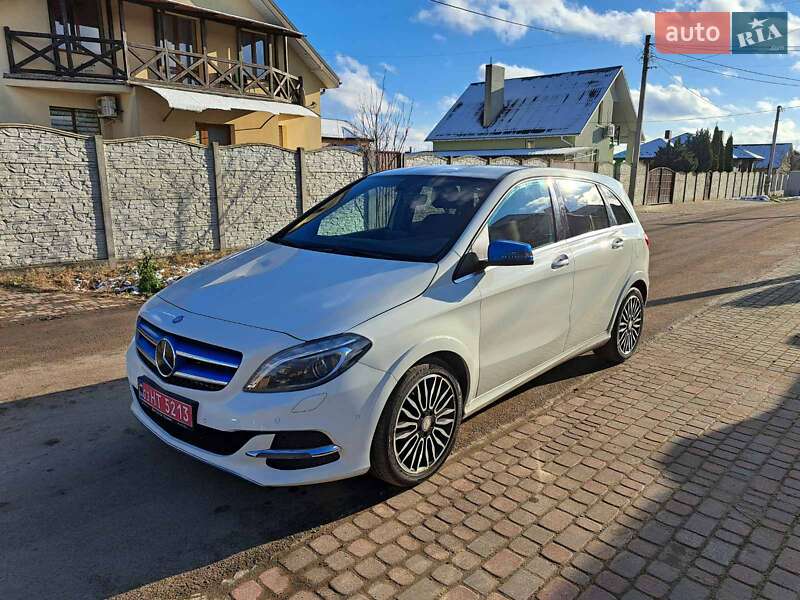 Mercedes-Benz B-Class 2016