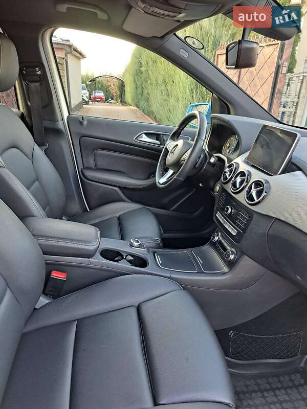 Хетчбек Mercedes-Benz B-Class 2016 в Рівному
