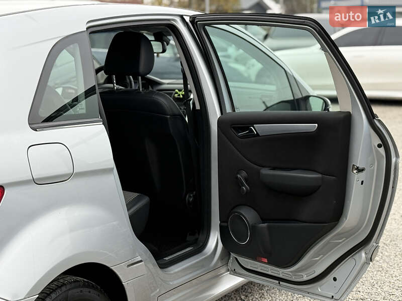 Хетчбек Mercedes-Benz B-Class 2008 в Тернополі фото 18 Хетчбек Mercedes-Benz B-Class 2008 в Тернополі