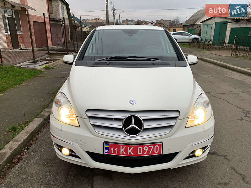 Хэтчбек Mercedes-Benz B-Class 2010 в Киеве