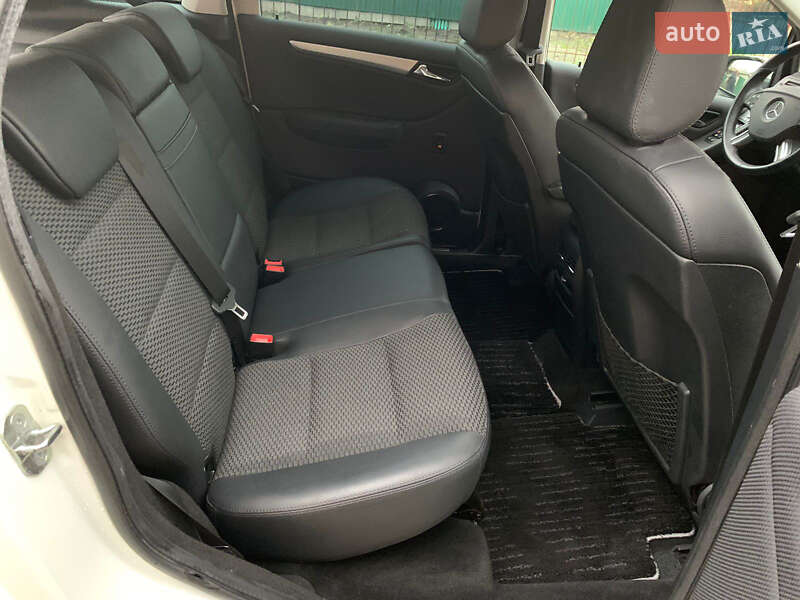 Хэтчбек Mercedes-Benz B-Class 2010 в Киеве