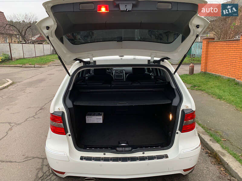 Хэтчбек Mercedes-Benz B-Class 2010 в Киеве