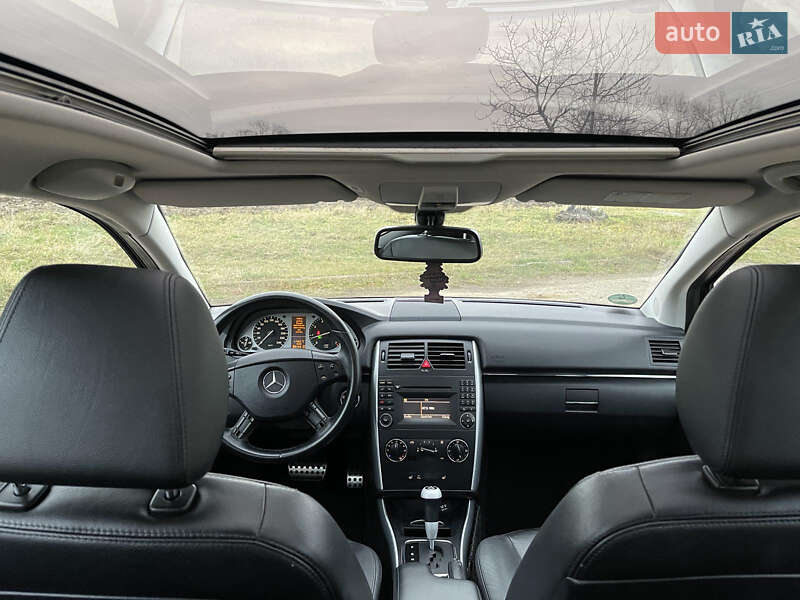 Хетчбек Mercedes-Benz B-Class 2008 в Стрию фото 25 Хетчбек Mercedes-Benz B-Class 2008 в Стрию
