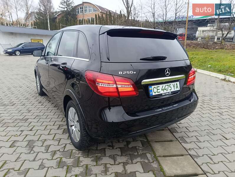 Хетчбек Mercedes-Benz B-Class 2016 в Чернівцях