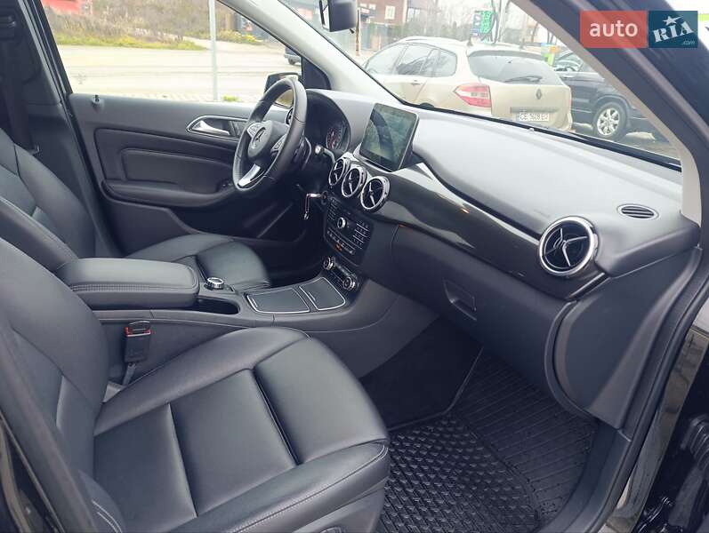 Хетчбек Mercedes-Benz B-Class 2016 в Чернівцях