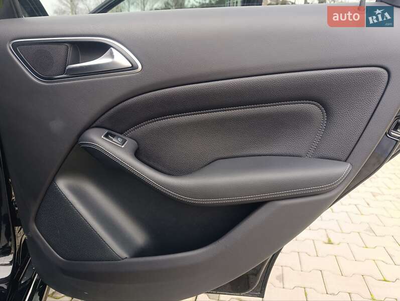 Хетчбек Mercedes-Benz B-Class 2016 в Чернівцях