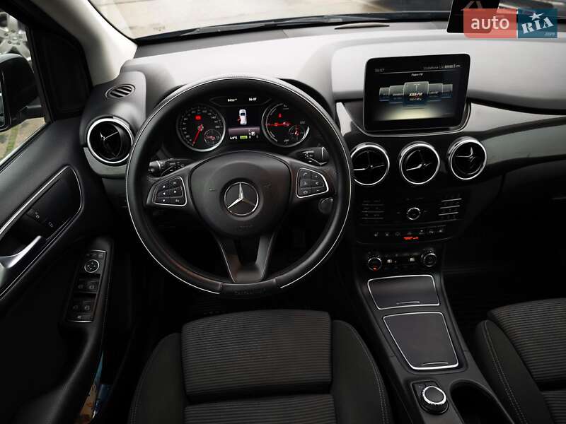 Хэтчбек Mercedes-Benz B-Class 2017 в Харькове фото 16 Хэтчбек Mercedes-Benz B-Class 2017 в Харькове