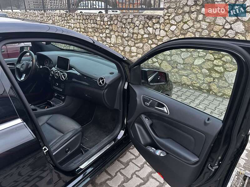 Хэтчбек Mercedes-Benz B-Class 2015 в Тернополе фото 3 Хэтчбек Mercedes-Benz B-Class 2015 в Тернополе