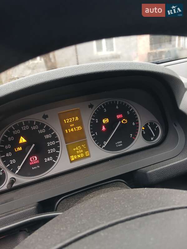 Хэтчбек Mercedes-Benz B-Class 2011 в Обухове фото 2 Хэтчбек Mercedes-Benz B-Class 2011 в Обухове