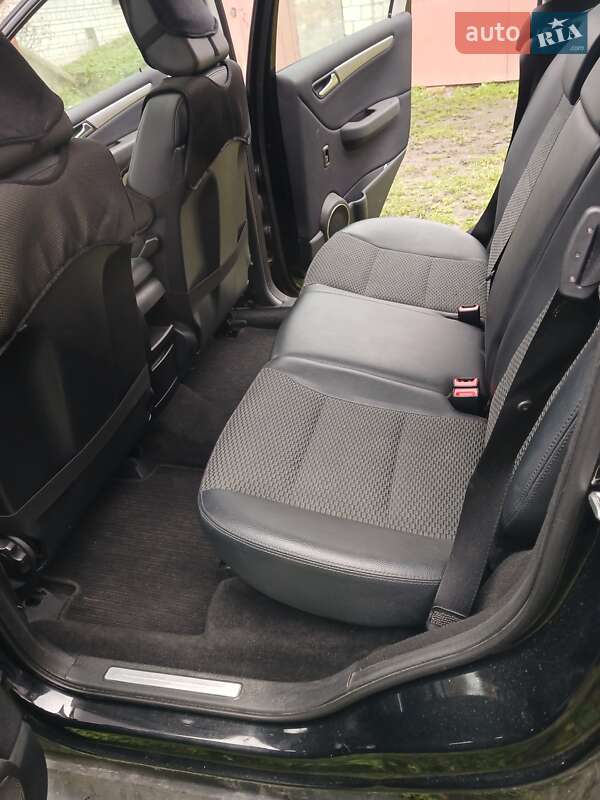 Хэтчбек Mercedes-Benz B-Class 2011 в Обухове фото 13 Хэтчбек Mercedes-Benz B-Class 2011 в Обухове