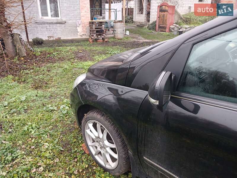 Хэтчбек Mercedes-Benz B-Class 2011 в Обухове фото 26 Хэтчбек Mercedes-Benz B-Class 2011 в Обухове