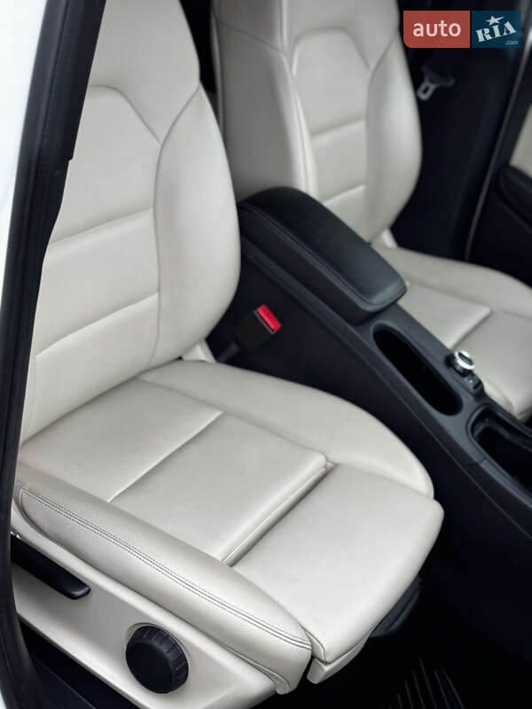 Хэтчбек Mercedes-Benz B-Class 2016 в Дрогобыче фото 41 Хэтчбек Mercedes-Benz B-Class 2016 в Дрогобыче