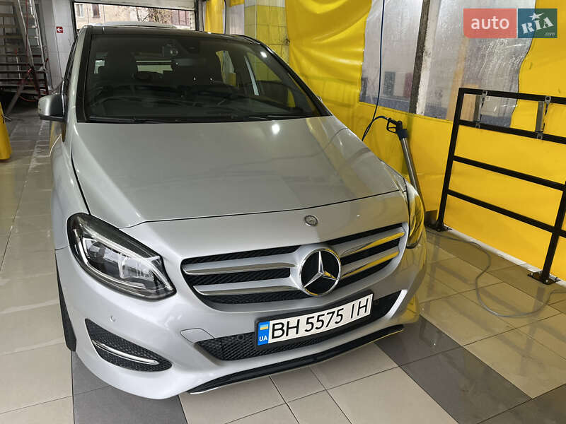 Хетчбек Mercedes-Benz B-Class 2015 в Одесі фото 8 Хетчбек Mercedes-Benz B-Class 2015 в Одесі