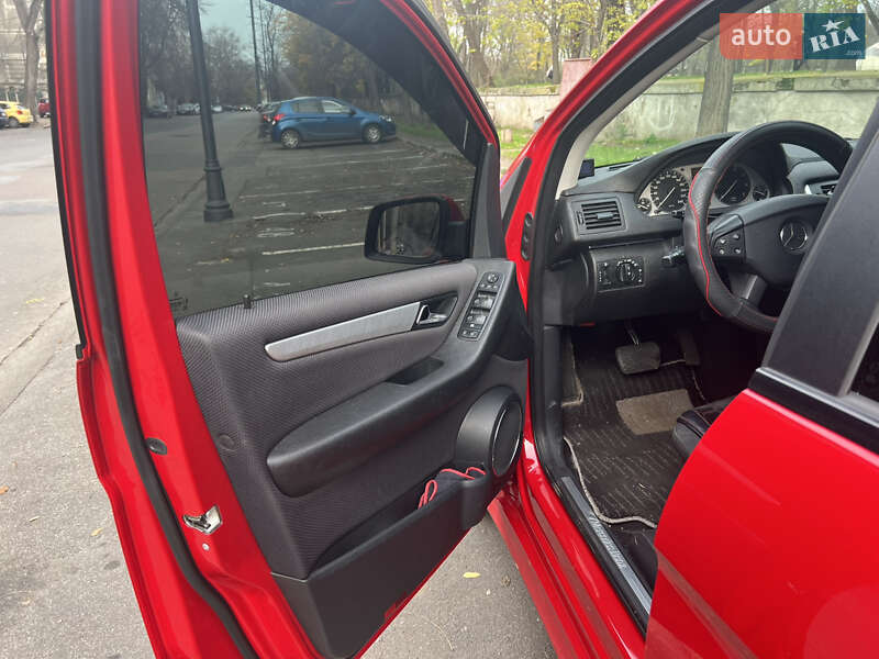 Хэтчбек Mercedes-Benz B-Class 2011 в Одессе