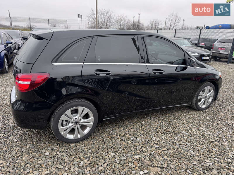 Хетчбек Mercedes-Benz B-Class 2017 в Івано-Франківську