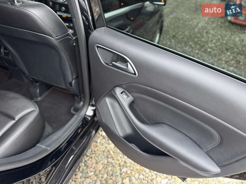 Хетчбек Mercedes-Benz B-Class 2017 в Івано-Франківську