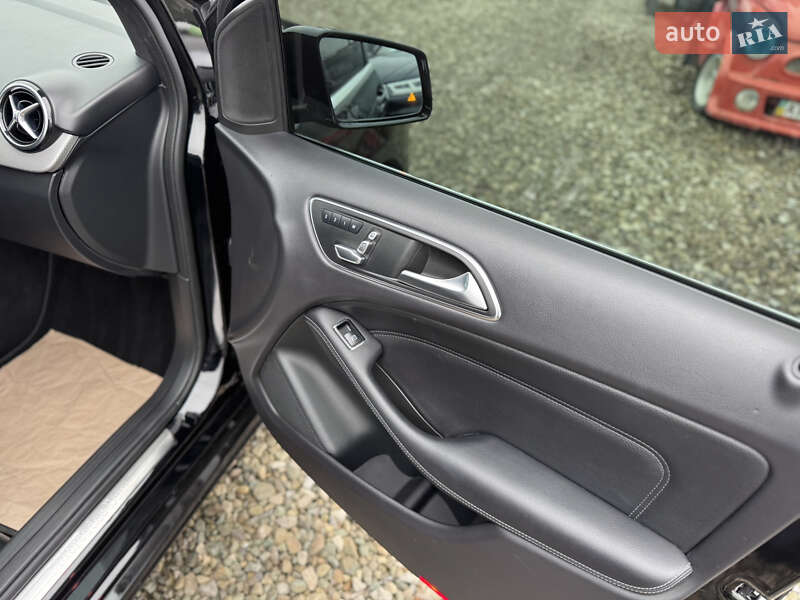Хетчбек Mercedes-Benz B-Class 2017 в Івано-Франківську