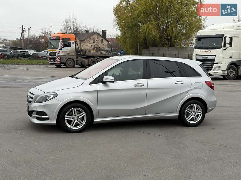 Хэтчбек Mercedes-Benz B-Class 2016 в Виннице фото 4 Хэтчбек Mercedes-Benz B-Class 2016 в Виннице