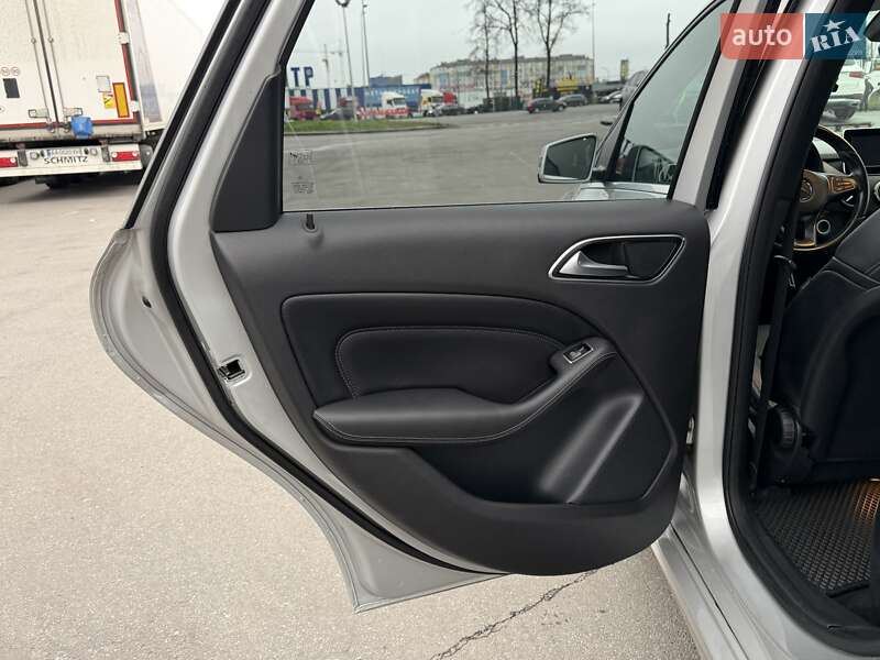 Хэтчбек Mercedes-Benz B-Class 2016 в Виннице фото 17 Хэтчбек Mercedes-Benz B-Class 2016 в Виннице