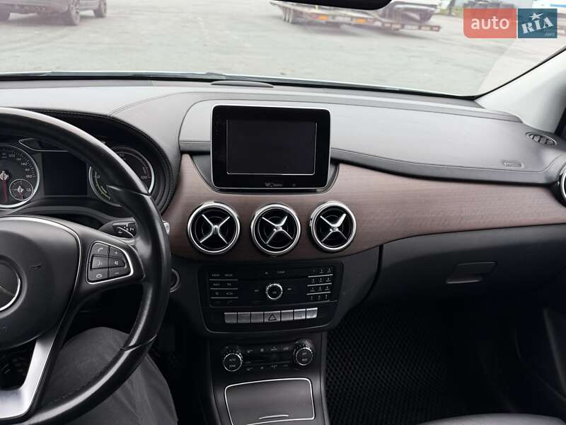 Хэтчбек Mercedes-Benz B-Class 2016 в Виннице фото 28 Хэтчбек Mercedes-Benz B-Class 2016 в Виннице