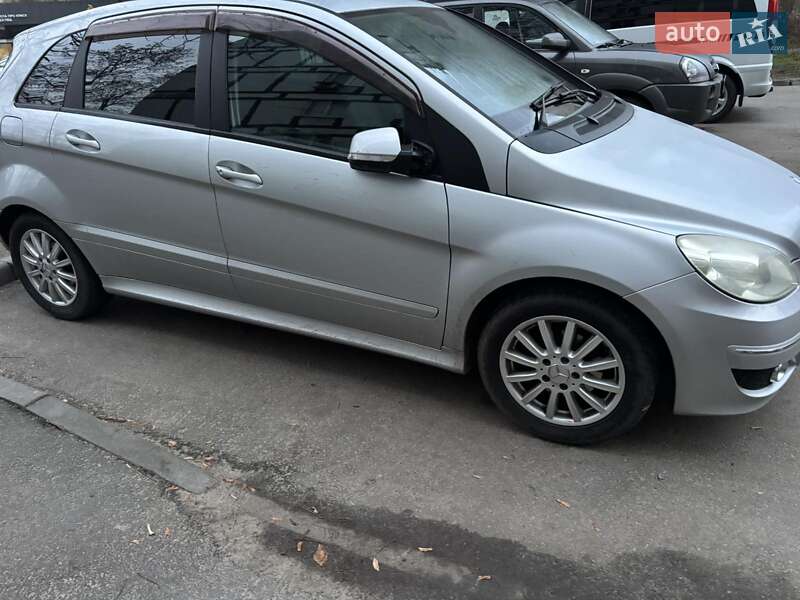 Хэтчбек Mercedes-Benz B-Class 2010 в Днепре