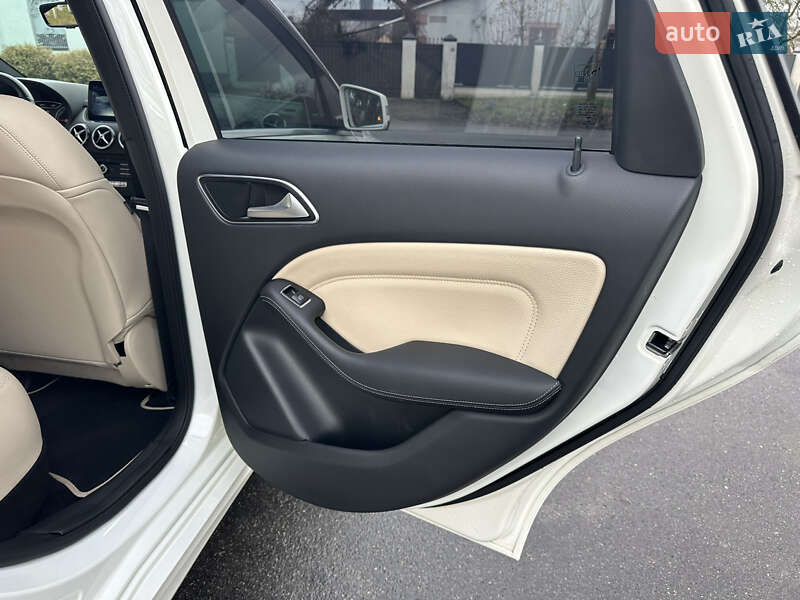 Хэтчбек Mercedes-Benz B-Class 2017 в Виннице