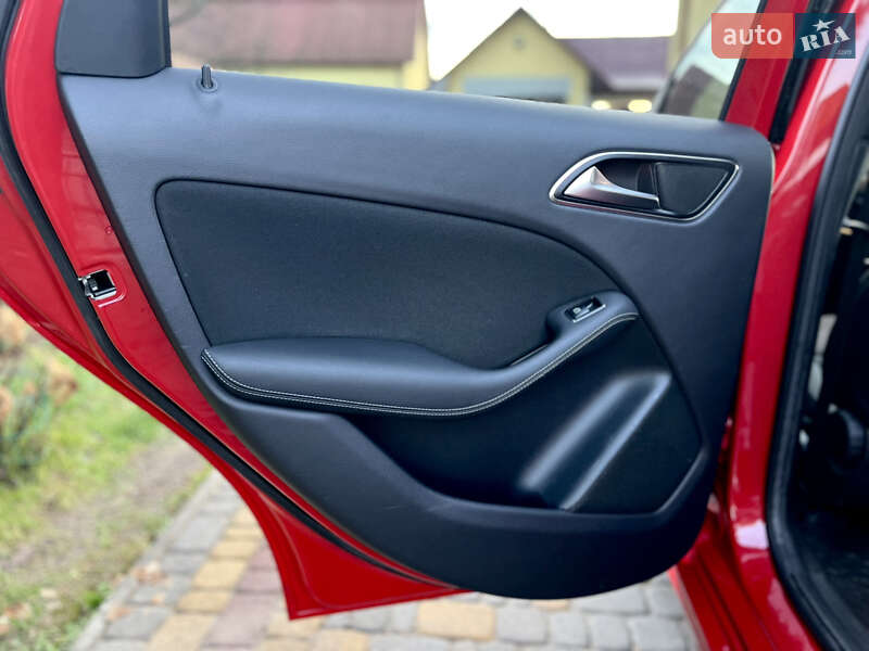 Хэтчбек Mercedes-Benz B-Class 2016 в Дрогобыче