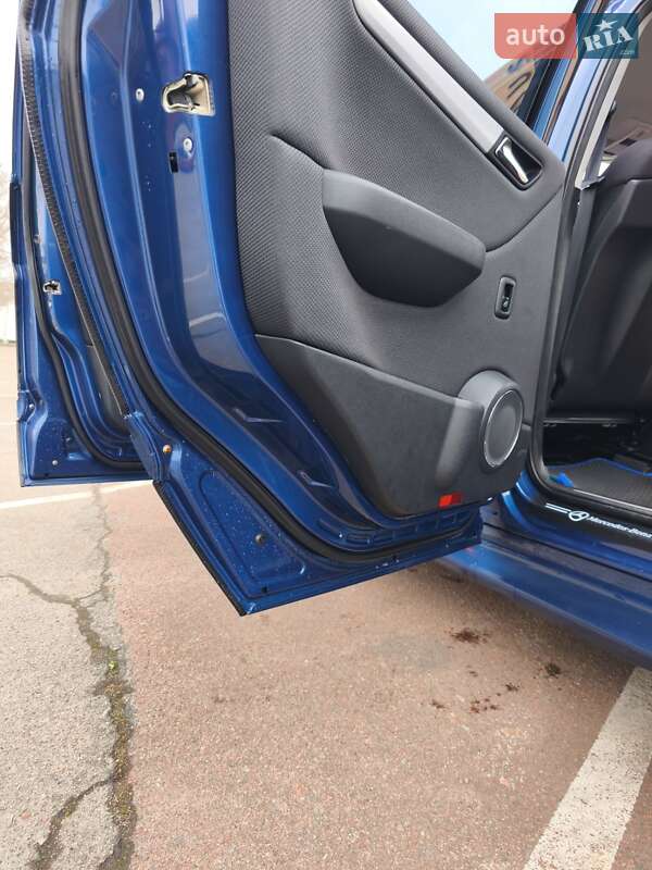 Хетчбек Mercedes-Benz B-Class 2010 в Києві фото 40 Хетчбек Mercedes-Benz B-Class 2010 в Києві