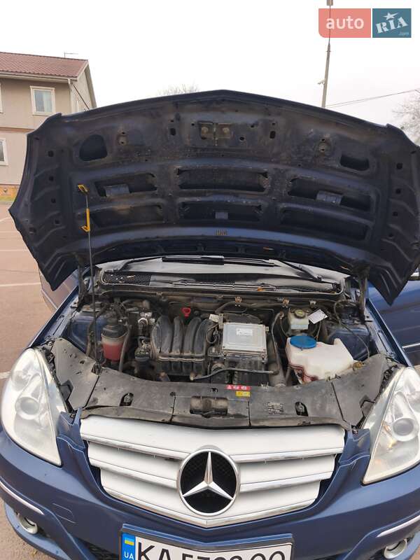 Хетчбек Mercedes-Benz B-Class 2010 в Києві фото 54 Хетчбек Mercedes-Benz B-Class 2010 в Києві