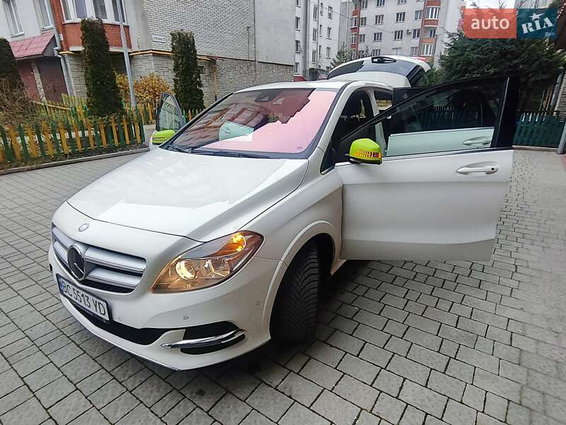 Хетчбек Mercedes-Benz B-Class 2016 в Львові