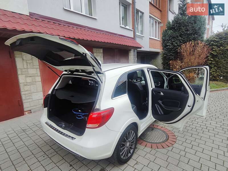 Хетчбек Mercedes-Benz B-Class 2016 в Львові