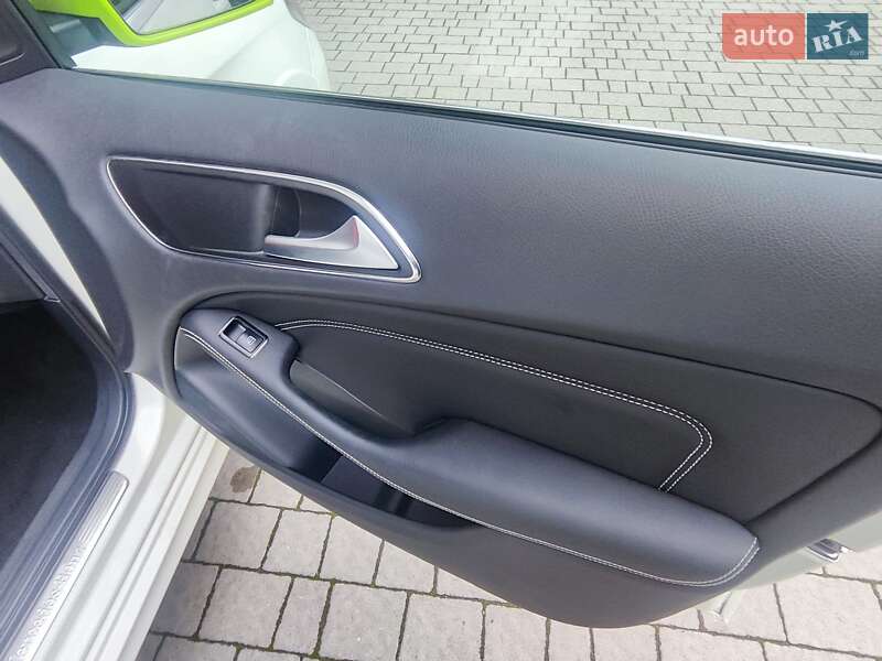 Хетчбек Mercedes-Benz B-Class 2016 в Львові