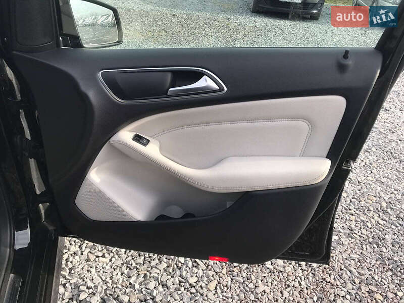 Хетчбек Mercedes-Benz B-Class 2017 в Львові фото 16 Хетчбек Mercedes-Benz B-Class 2017 в Львові