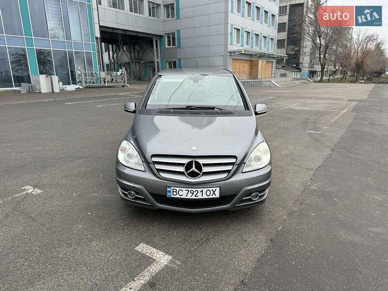 Хетчбек Mercedes-Benz B-Class 2010 в Дніпрі