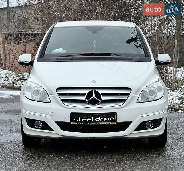 Хэтчбек Mercedes-Benz B-Class 2010 в Николаеве фото 2 Хэтчбек Mercedes-Benz B-Class 2010 в Николаеве