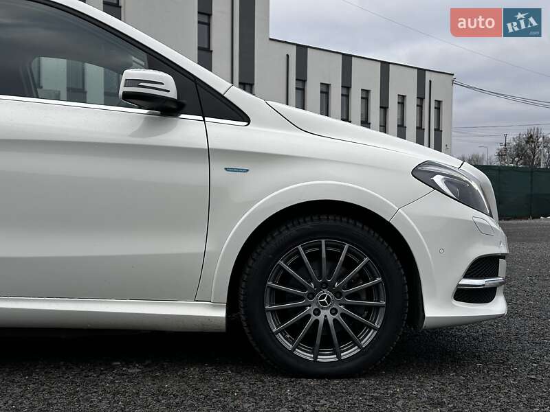 Хетчбек Mercedes-Benz B-Class 2017 в Львові