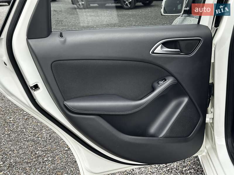 Хетчбек Mercedes-Benz B-Class 2017 в Львові