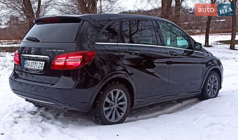 Хэтчбек Mercedes-Benz B-Class 2015 в Кривом Роге