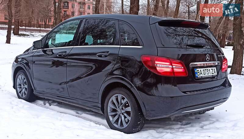 Хэтчбек Mercedes-Benz B-Class 2015 в Кривом Роге