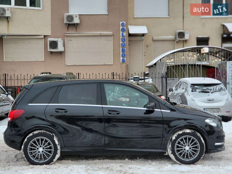 Хэтчбек Mercedes-Benz B-Class 2015 в Киеве