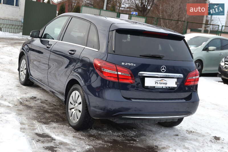 Хэтчбек Mercedes-Benz B-Class 2017 в Луцке