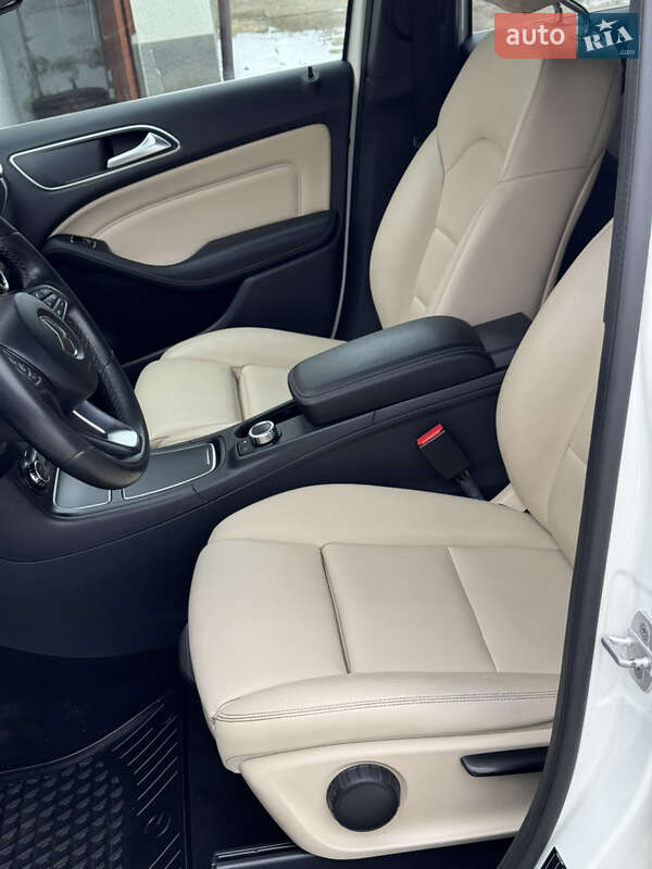 Хэтчбек Mercedes-Benz B-Class 2016 в Дрогобыче