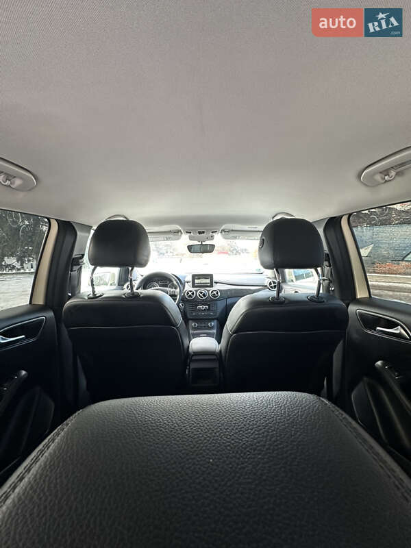Хетчбек Mercedes-Benz B-Class 2014 в Луцьку фото 30 Хетчбек Mercedes-Benz B-Class 2014 в Луцьку