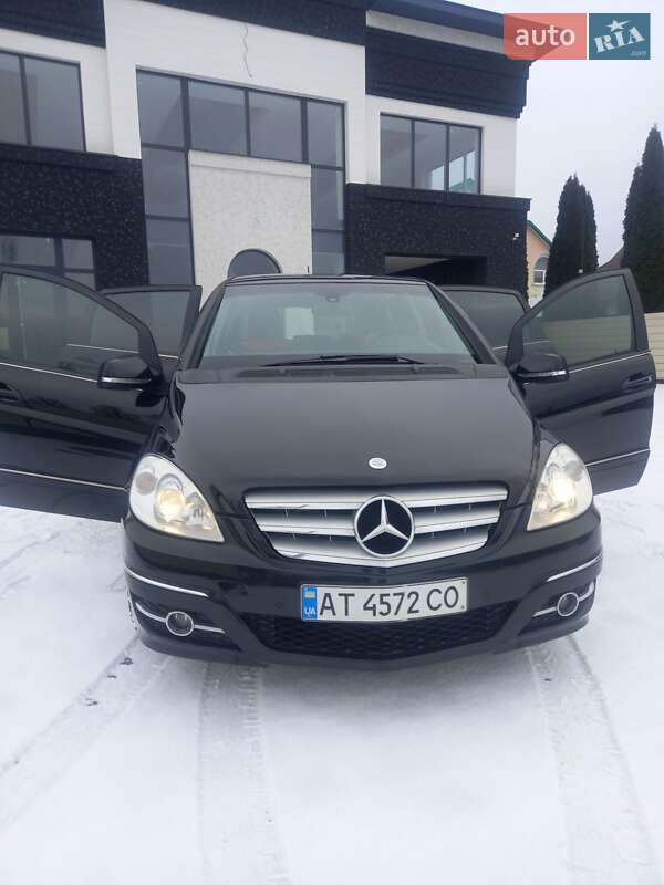 Хэтчбек Mercedes-Benz B-Class 2011 в Тячеве