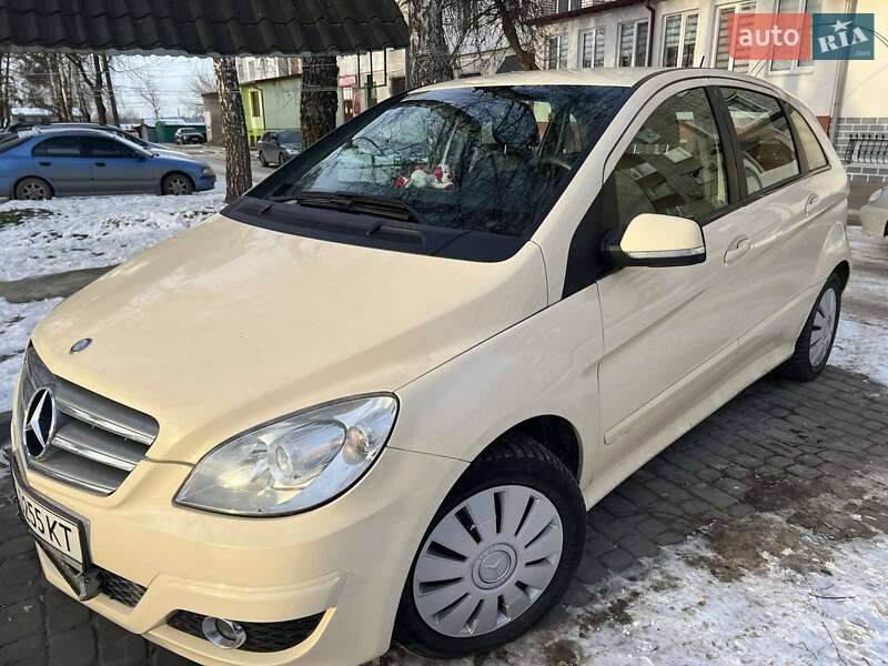 Хетчбек Mercedes-Benz B-Class 2011 в Новояворівську фото 3 Хетчбек Mercedes-Benz B-Class 2011 в Новояворівську